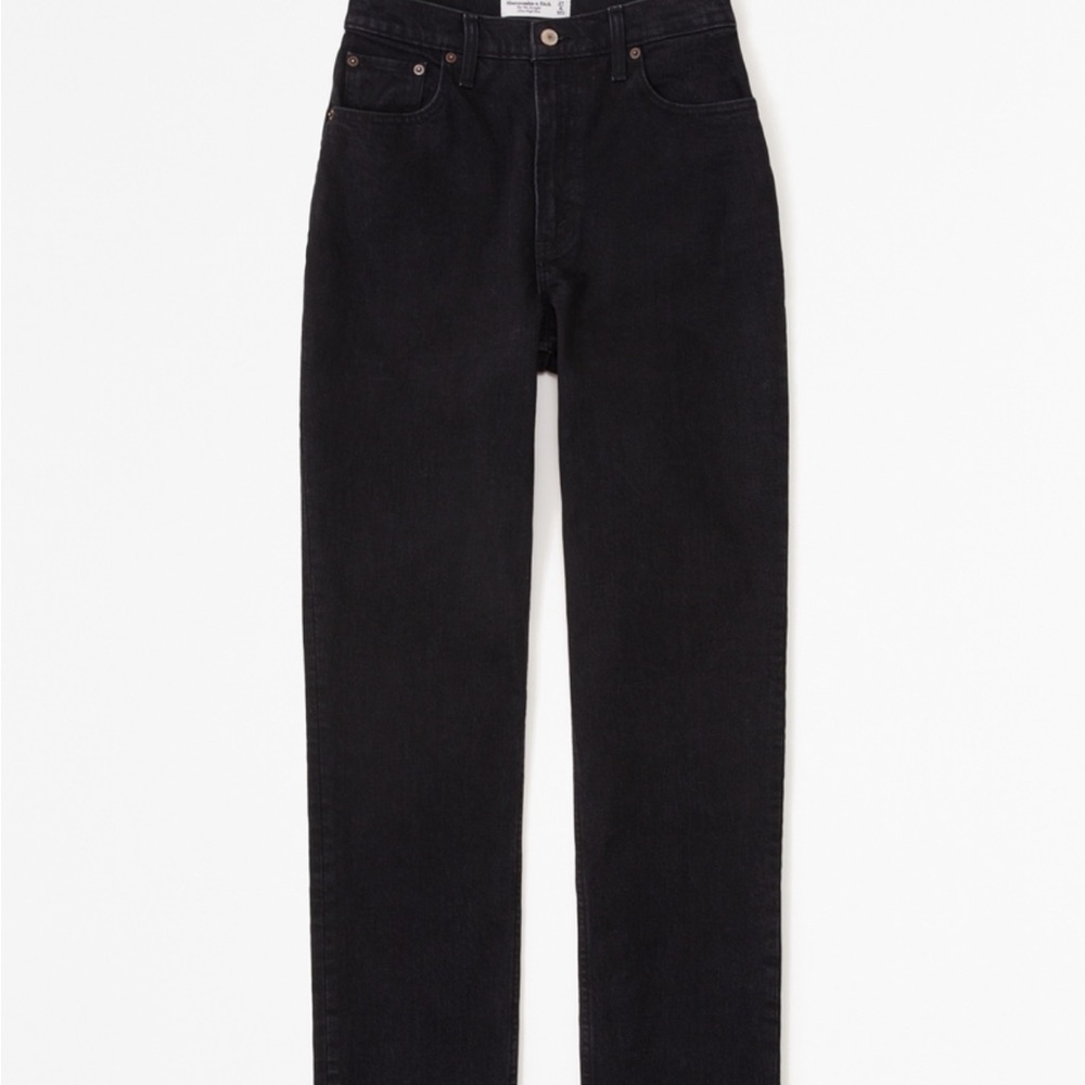Abercrombie & Fitch Black Curve Love. 90s Straight Leg Ultra High Rise Jeans 35R